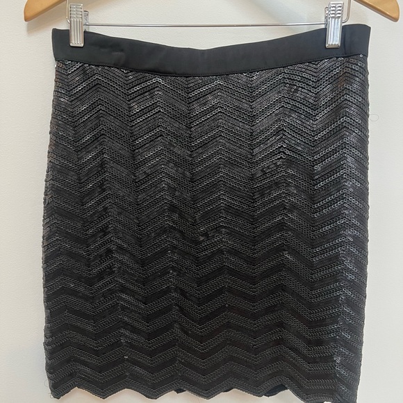 Faux Leather Zigzag Sequin Skirt - Picture 3 of 7